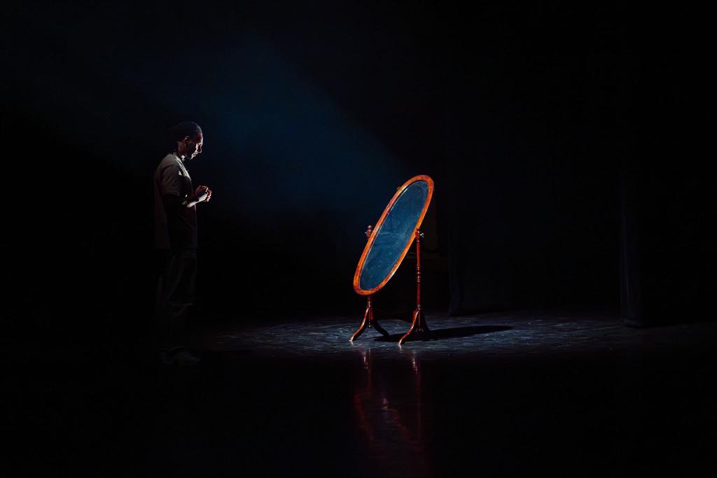 Jay Francis Scènefoto (3)